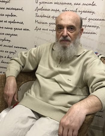 Михаил Хенкин